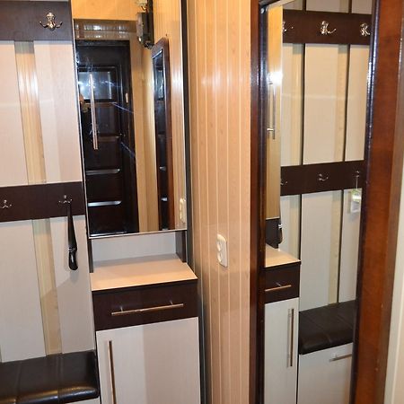 Apartment On Kniaziv Koriatovychiv 9 卡缅涅茨-波多利斯基 外观 照片