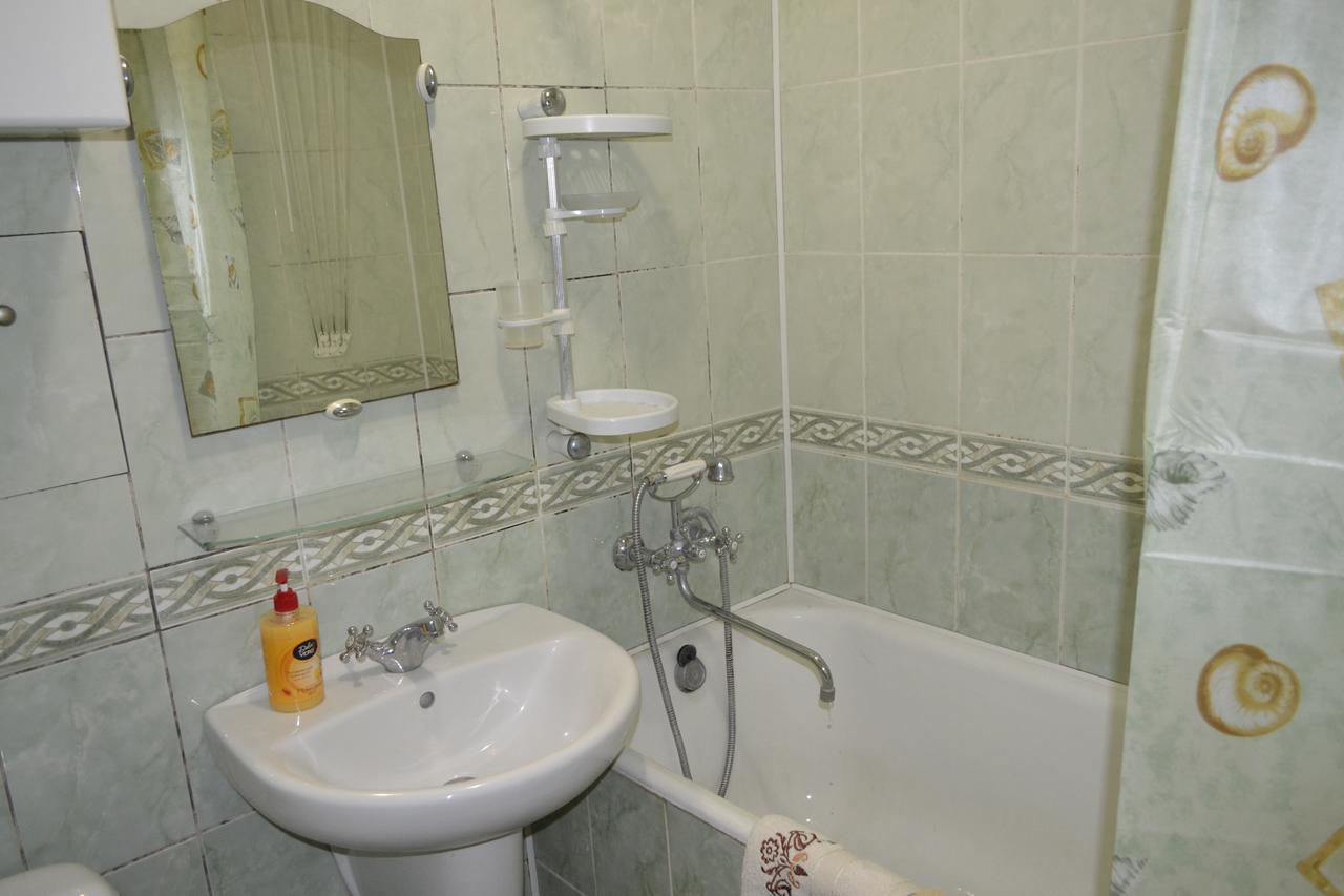 Apartment On Kniaziv Koriatovychiv 9 卡缅涅茨-波多利斯基 外观 照片
