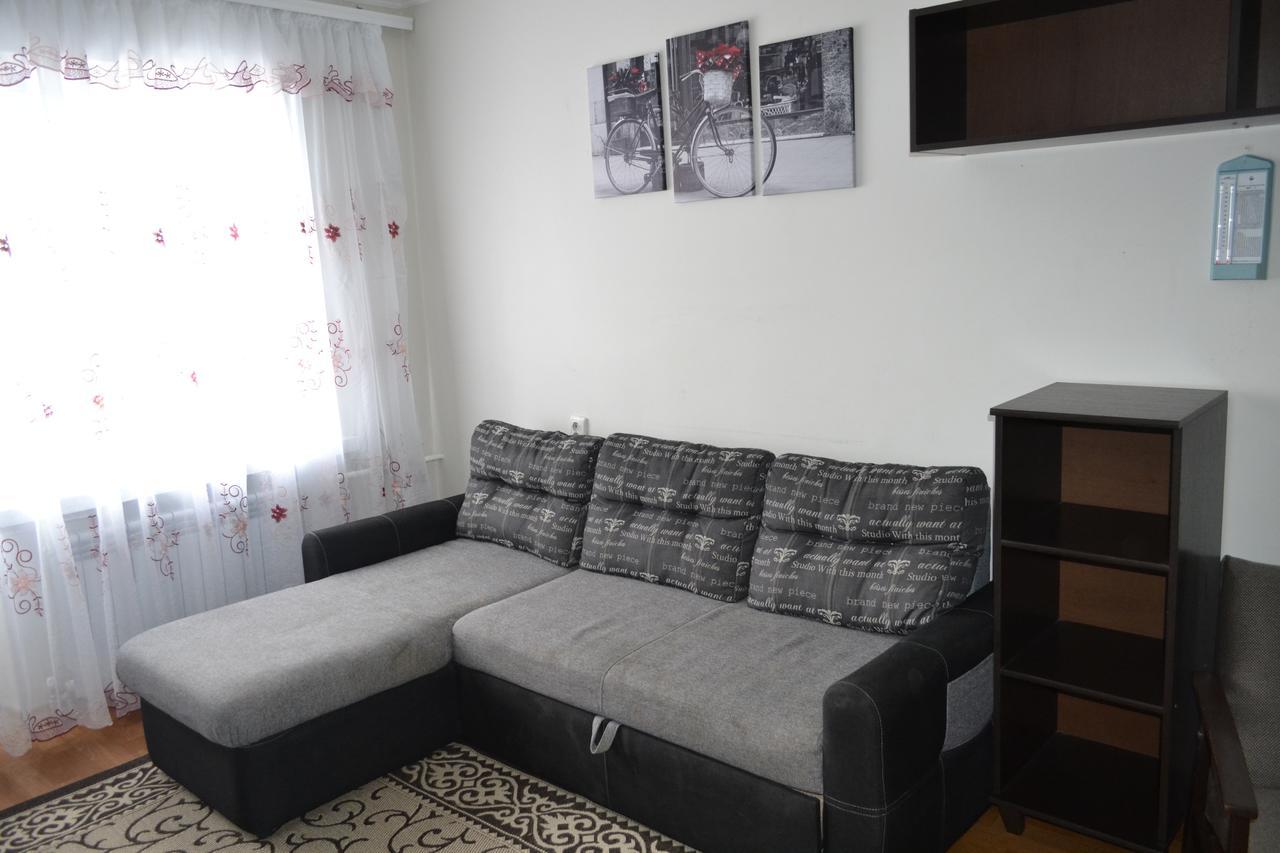 Apartment On Kniaziv Koriatovychiv 9 卡缅涅茨-波多利斯基 外观 照片
