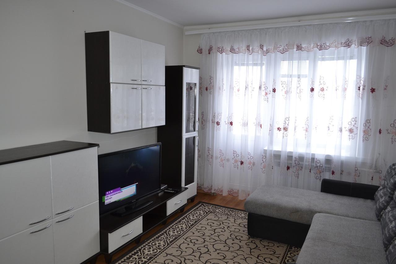 Apartment On Kniaziv Koriatovychiv 9 卡缅涅茨-波多利斯基 外观 照片